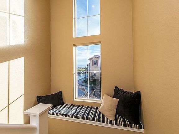 5th image of 2510 Huckleberry Cir