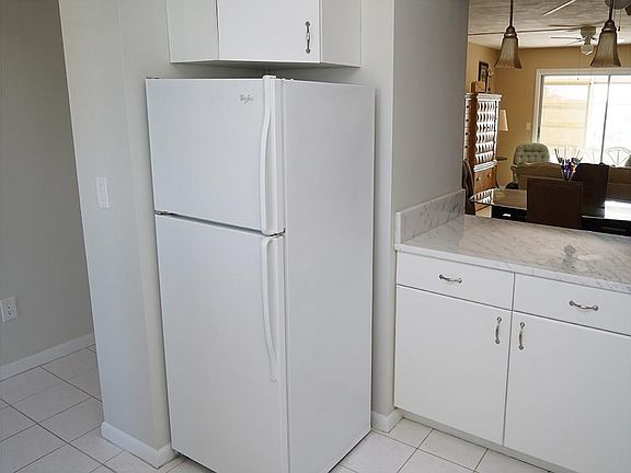 3rd image of 2333 Indian River Blvd APT 403