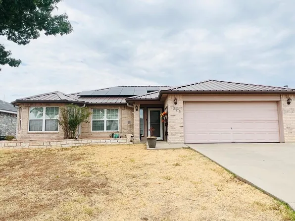 1225 Henry Ln, San Angelo, TX 76905