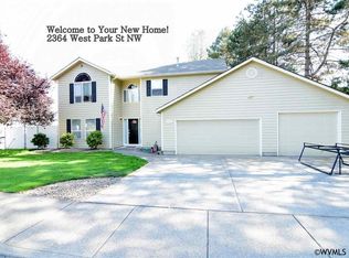 2364 W Park St NW, Salem, OR 97304