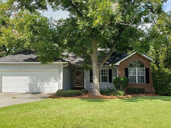 3rd image of 4420 Mayfield Ln