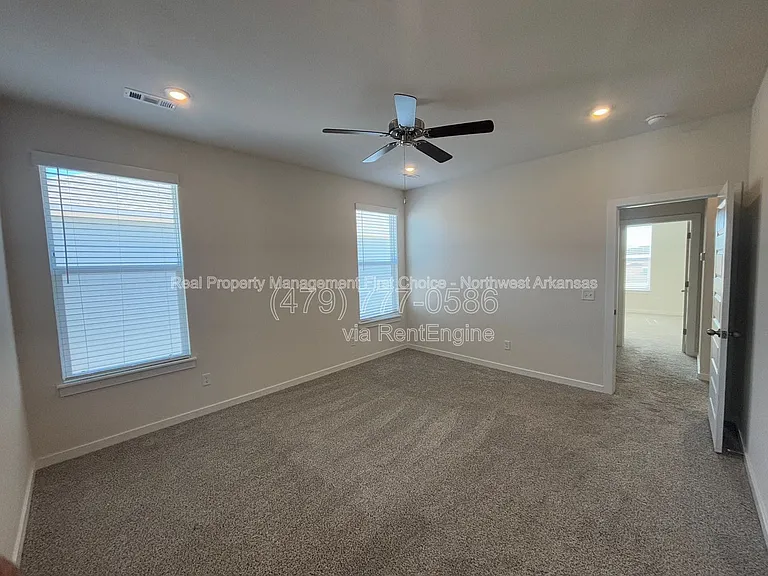 4802 W Planetree St — Photo 21