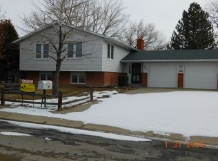 283 Bar Two Dr, Douglas, WY 82633