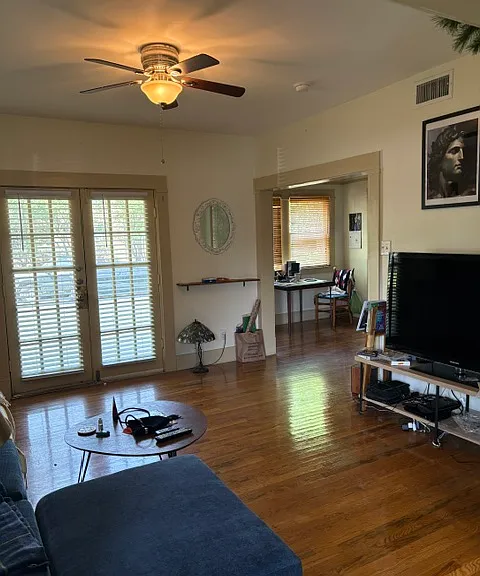 1420 W 10th St #1420 — Photo 14