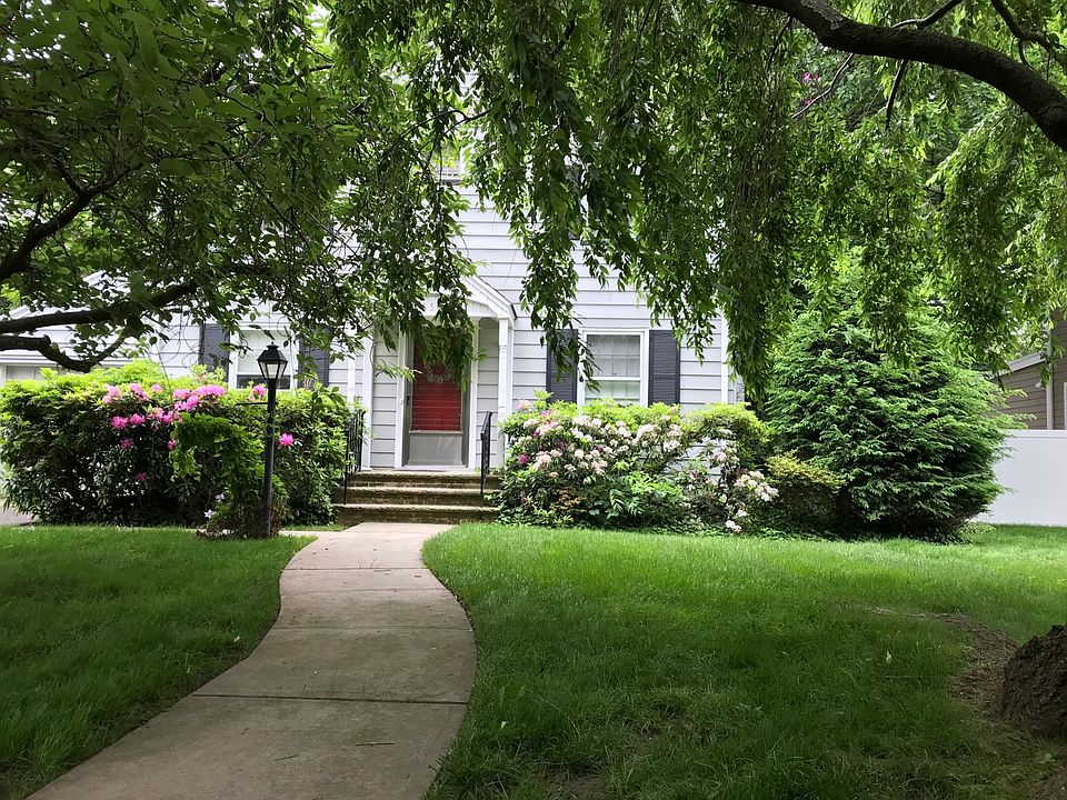2nd image of 1856 Quaker Way