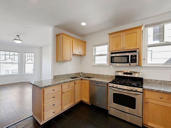 5th image of 1215 Jackson St #2