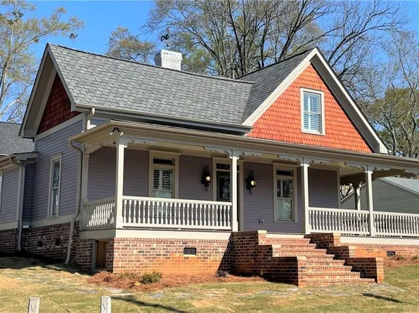 185 W Moreno St, Buford, GA 30518