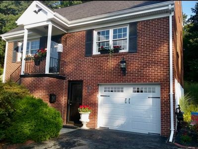 160 New Hampshire Dr, Lower Burrell, PA, 15068