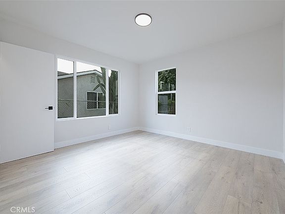 3rd image of 3581 Eucalyptus Ave