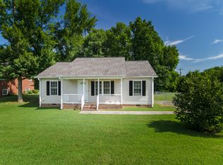 1843 Prince Edward Dr, Burlington, NC 27217