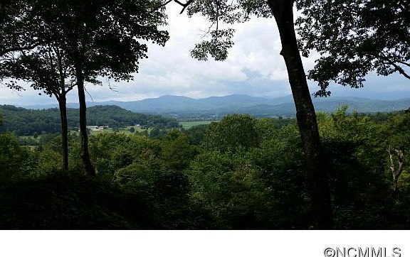 3rd image of 665 Campbell Dr