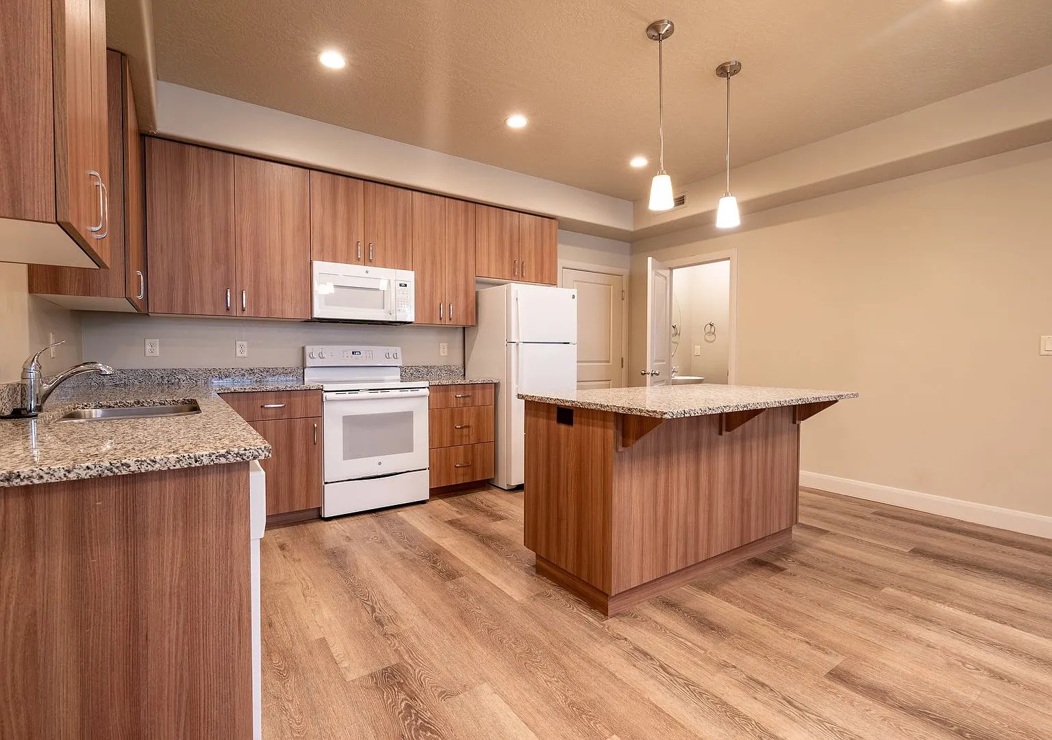 Available August 10th - Dog Friendly (under 30 lbs) . 3 Bed 2 1/2 Bath 2 Car garage townhome — Photo 4