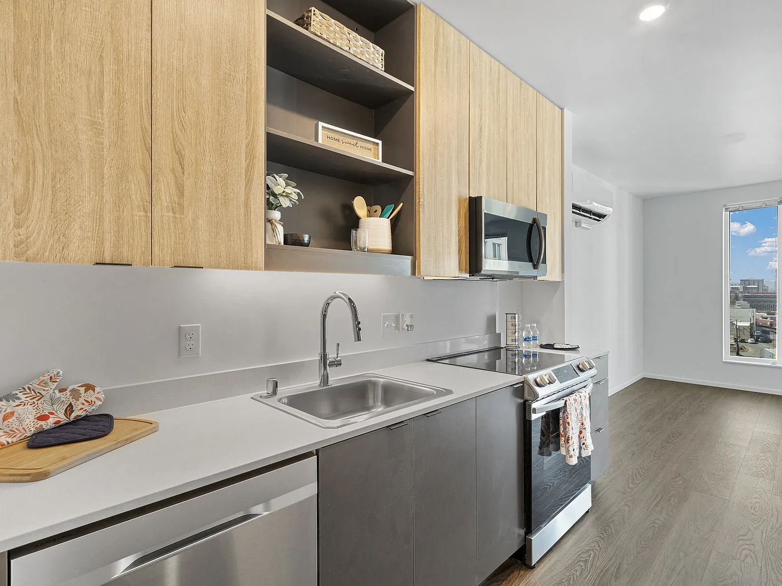 Boxcar Apartments — Photo 1
