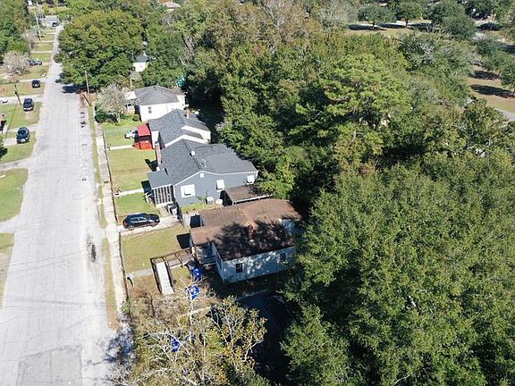 5th image of 2615 Madden Dr