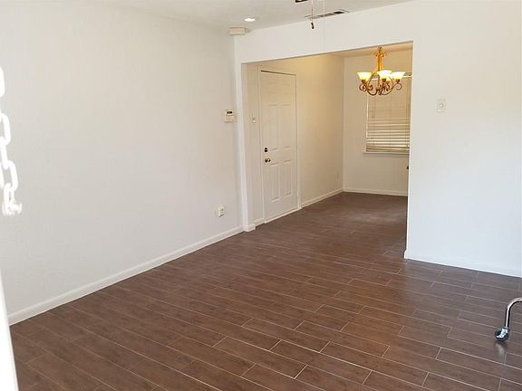 2nd image of 2303 El Capitan Dr