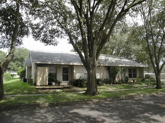 3rd image of 39234 Park Place Cir