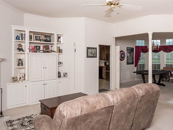 4th image of 9508 Hidden Meadow Dr