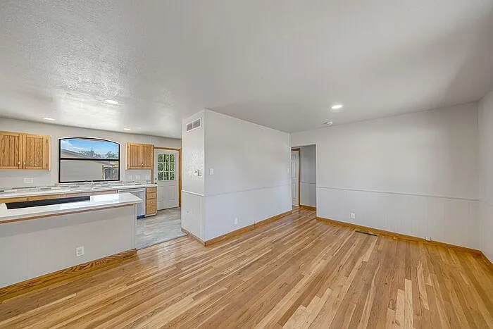 2 bed, 1.0 bath, 768 sqft, $1,850 — Photo 2