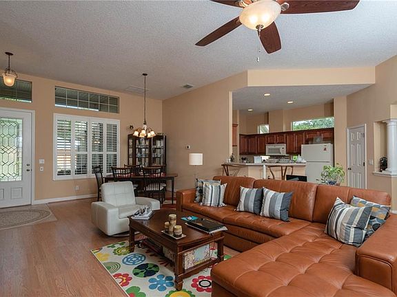 5th image of 8036 Waterbury Way