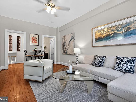 4th image of 3024 Porter St NW APT 102