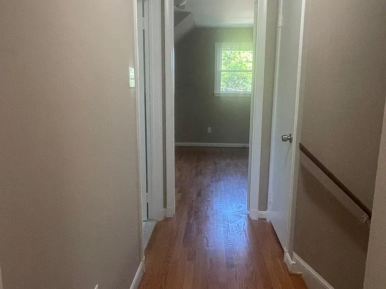 5011 River Rd — Photo 16
