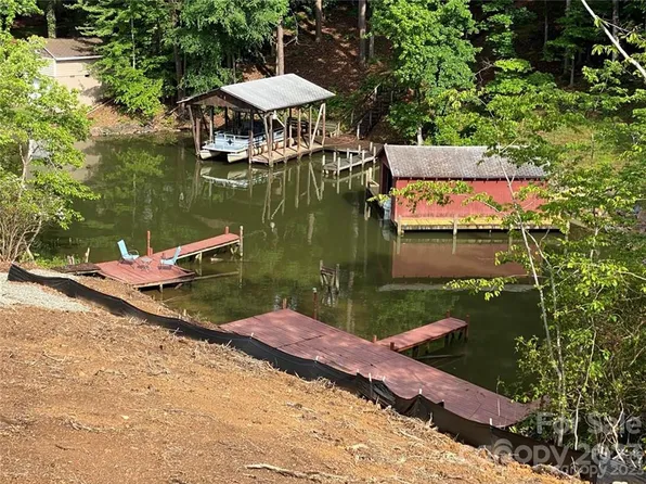 216 Jubal Reeves Cir, Mount Gilead, NC 27306