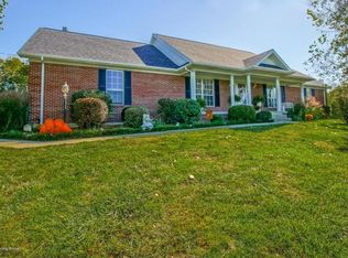 100 Spin Pointe Rd, Fisherville, KY 40023