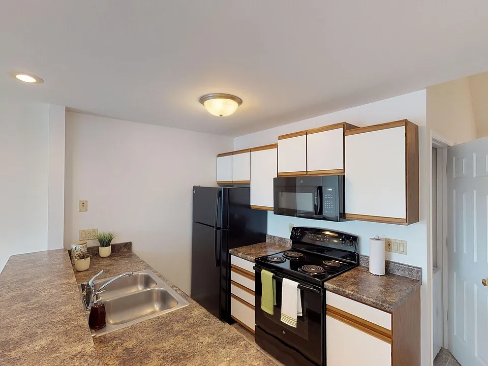 Muirfield Apartments
