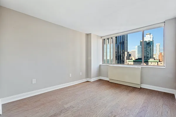 Rented by Greystar | media 42