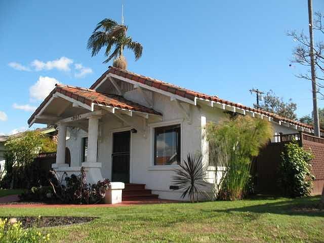 1st image of 2897 Thorn St