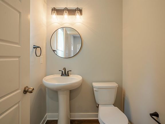 5th image of 3127 Megan Dr