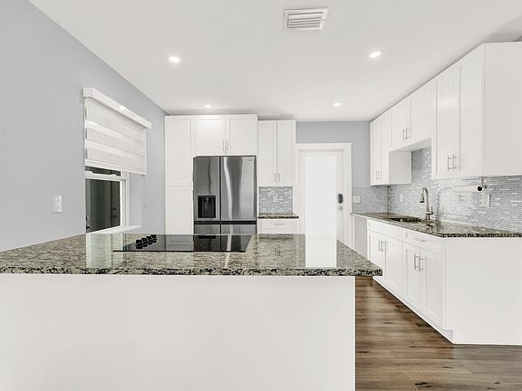 3rd image of 1134 S Ridge Street