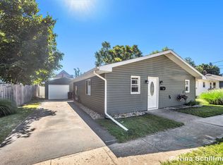 146 Washington St NW, Sparta, MI 49345