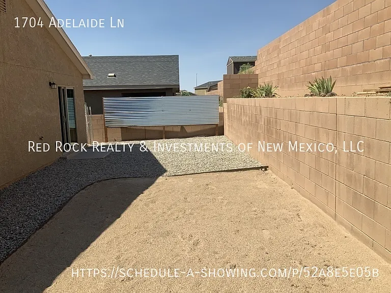 1704 Adelaide Ln — Photo 23