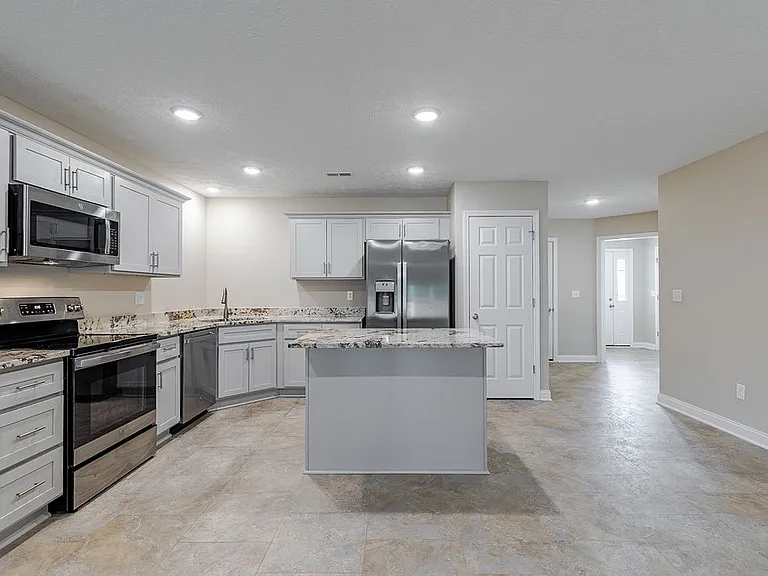 305 Breckinridge Cir — Photo 15