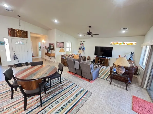 5802 E Montara Place, Mesa, AZ 85215