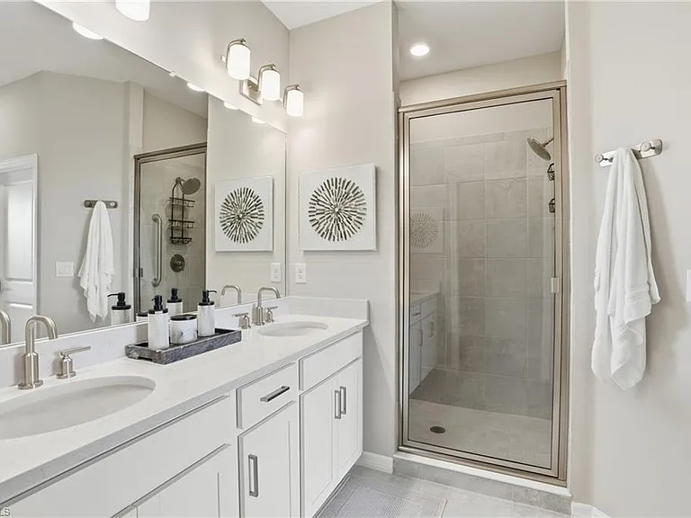 11851 Venetian Lagoon Dr #202 — Photo 29