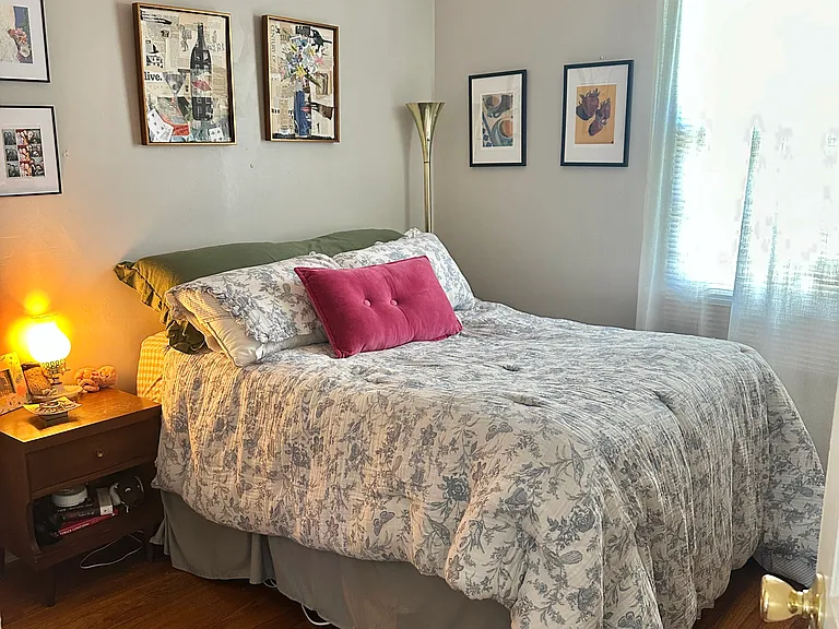 704 Village Ct — Photo 5