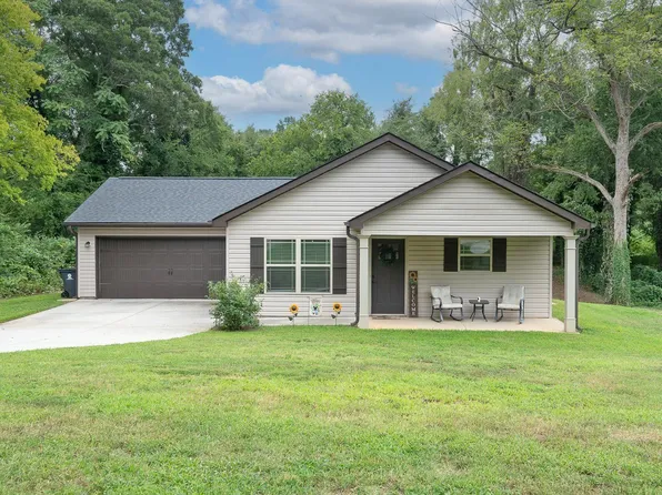 155 W Mill St, Gray Court, SC 29645