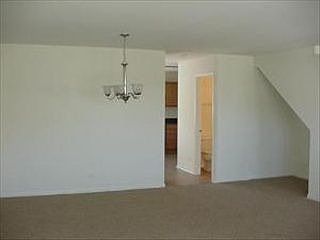 4th image of 561 Richard Brown Blvd