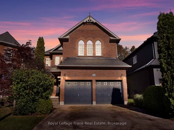 166 Harmer Dr, Clarington, ON L1B 1P9