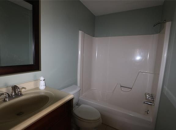 5th image of 2312 Ashley Dr APT 130
