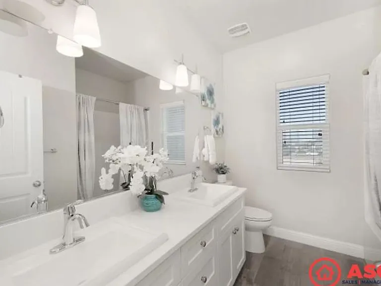 3704 Shady Village Ln — Photo 14