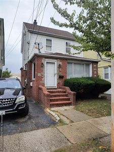 273 Bedford Avenue, New Hyde Park, NY, 11040