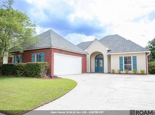 10562 Oakley Trace Dr, Baton Rouge, LA 70809