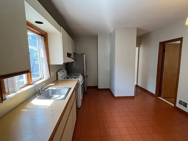 32 Hamilton Rd #1 — Photo 12