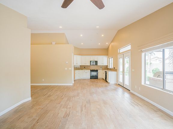3rd image of 20393 N 74th Ln