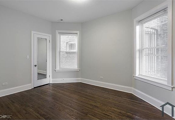 2nd image of 6148 S Vernon Ave Floor 2