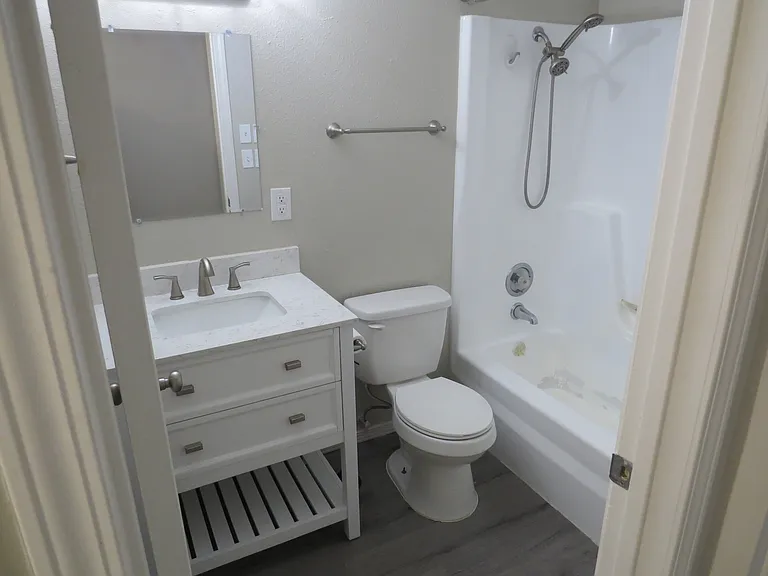 7410 Castle Crown — Photo 15