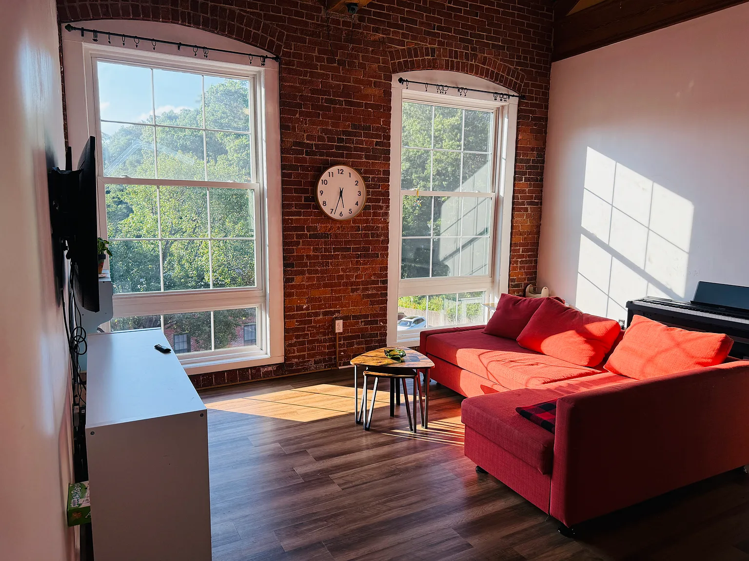 2 bed, 995 sqft, $2,700 — Photo 4